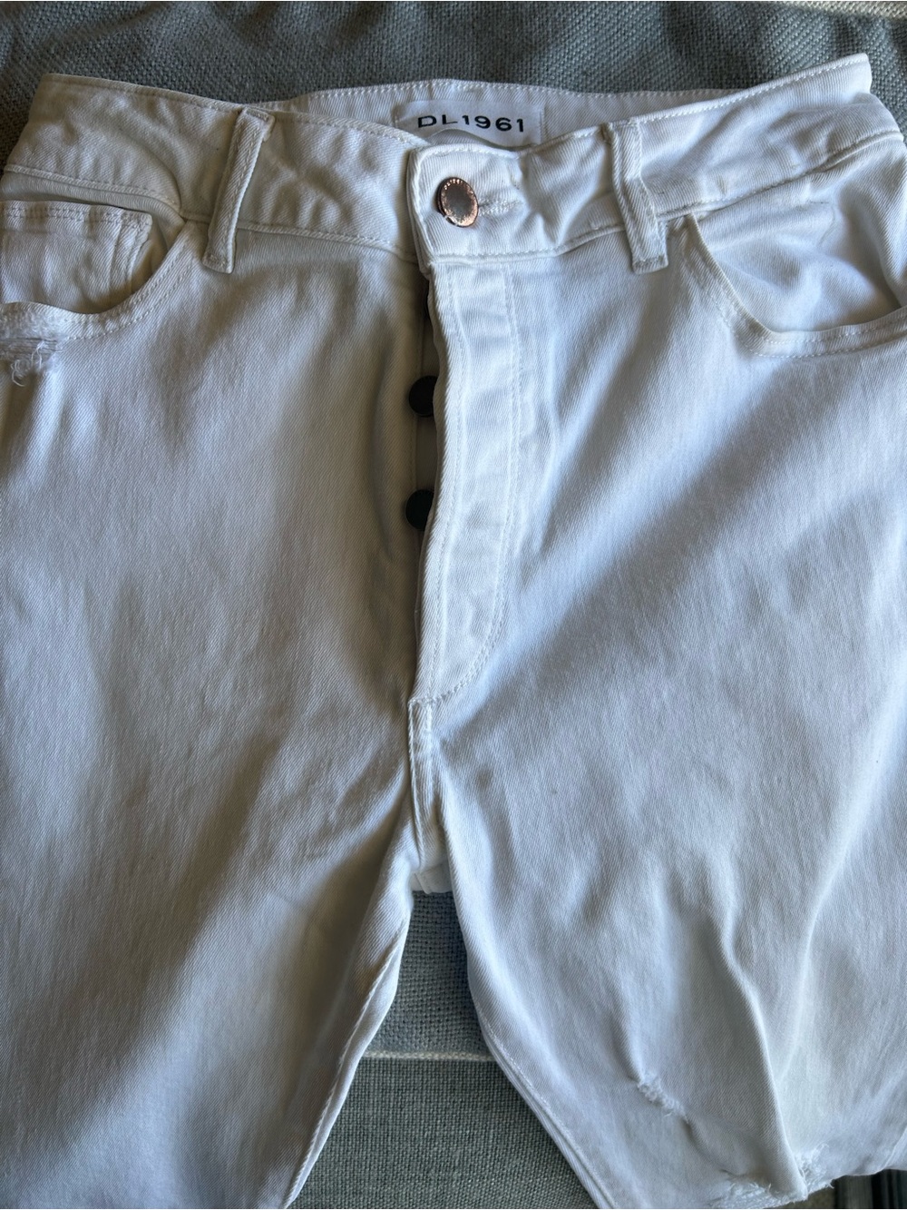 DL1961 Women’s White Button-Fly Denim Shorts